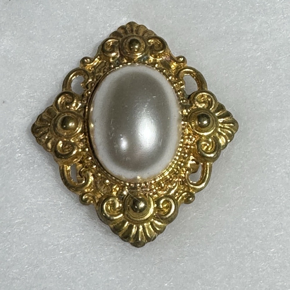 VINTAGE BROOCH GOLD TONE HAT PIN 2.25" FAUX PEARL VICTORIAN Elegant Old Money
